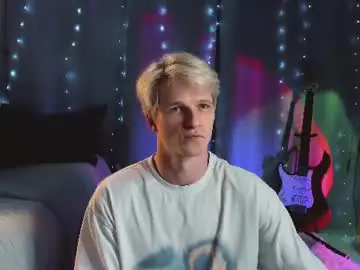 Chaturbate Live Sex Cam of jack_frozt