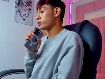 Chaturbate Live Sex Cam of dav_nagel