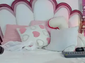 Chaturbate Watch Live Sex Cams of emmacrush