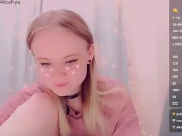 Chaturbate Sex Cam of alicenya