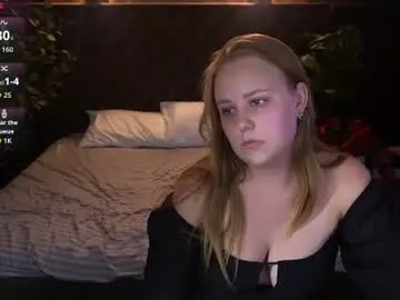 Chaturbate Free Porn Cam of crystallpaws_