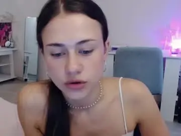 Chaturbate Adult Video Chat of eliscuteblonde