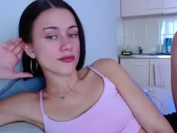Chaturbate Free Live Porn of eliscuteblonde