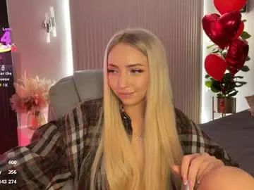 Chaturbate Best live sex cam show of ohmyemma