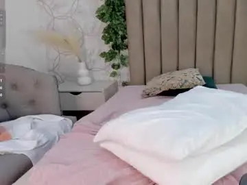 Chaturbate Live Sex Cam of yaraamada