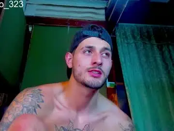 Chaturbate Sex Chat of alejo_323__