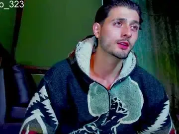 Chaturbate Live Porn of alejo_323__