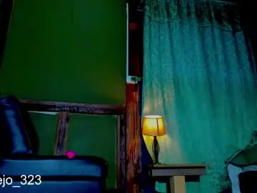 Chaturbate Live Sex of alejo_323__