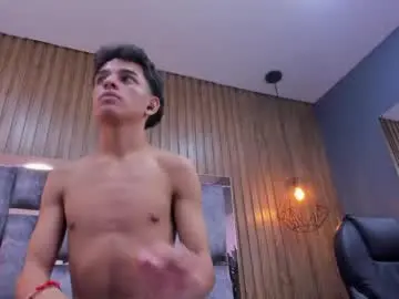 Chaturbate Live Porn of owen__johnson