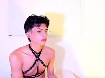 Chaturbate Sex Cam of erick_velveth