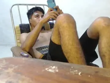 Chaturbate Free Porn Cam of maxi_dick33