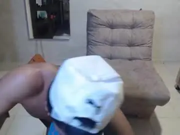 Chaturbate Watch Live Sex Cams of maxi_dick33