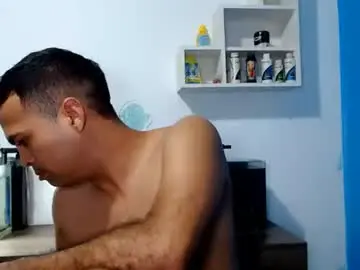 Chaturbate Live Sex Cam of andresfern