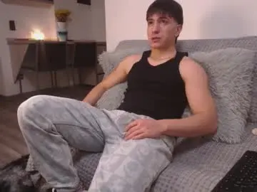 Chaturbate Best live sex cam show of bayron_77