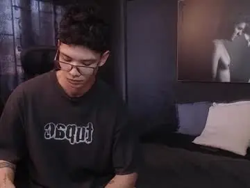 Chaturbate Sex Cam of magic_boy01