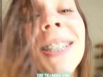 Chaturbate Adult Video Chat of mon1_day