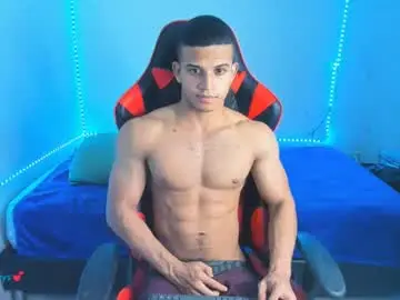 Chaturbate Best live sex cam show of oliver_thompsson