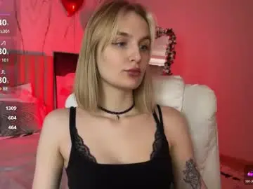 Chaturbate Live Sex Cam of vikky_moon