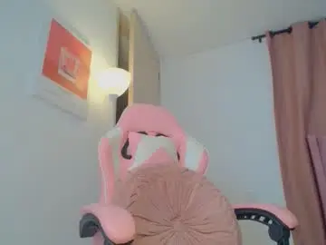 Chaturbate Free Porn Cam of emmily_forever