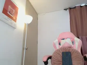 Chaturbate Adult Webcam of emmily_forever