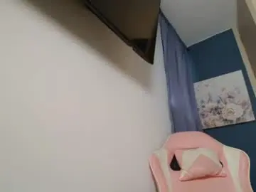 Chaturbate Free Live Porn of emmily_forever
