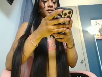 Chaturbate Live Porn of emmily_forever
