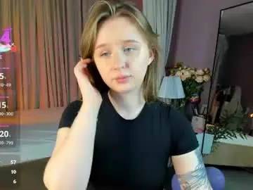 Chaturbate Live Sex Cam of katrina_bail