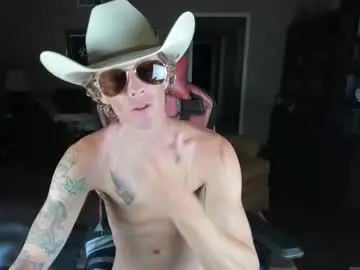 Chaturbate Live Sex Cam of machinecumkelly69