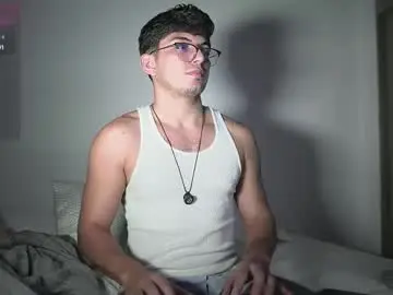 Chaturbate Free Porn Cam of simoon_01