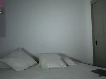 Chaturbate Live Sex Cam of simoon_01