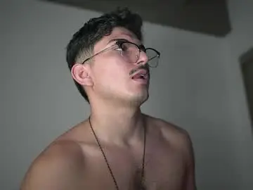 Chaturbate Sex Cam of simoon_01