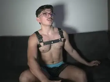 Chaturbate Free Porn Cam of simoon_01