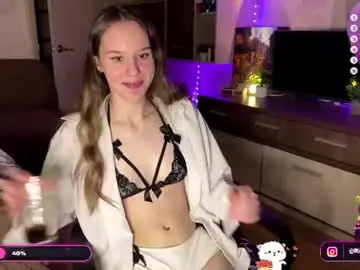 Chaturbate Watch Live Sex Cams of rinaright