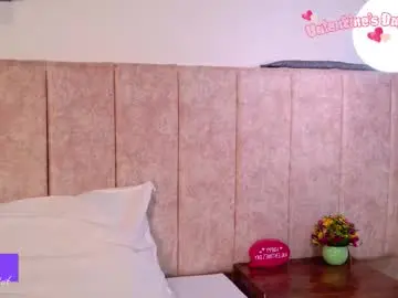 Chaturbate Watch Live Sex Cams of zoehot11