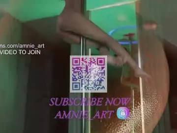 Chaturbate Live Sex Cam of amnie_