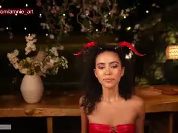 Chaturbate Free Live Porn of amnie_