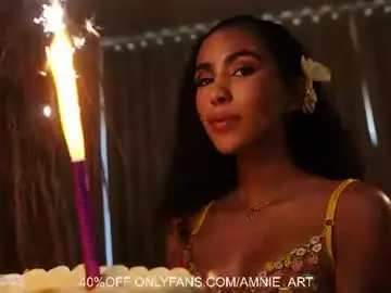 Chaturbate Live Sex of amnie_