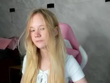 Chaturbate Sex Cam of asya_almost