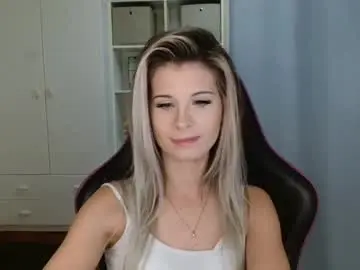 Chaturbate Sex Chat of kristineamore