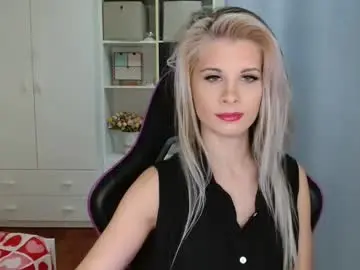 Chaturbate Adult Video Chat of kristineamore