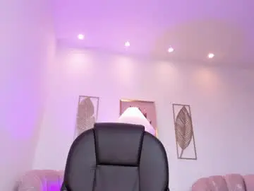 Chaturbate Best live sex cam show of miavegas1