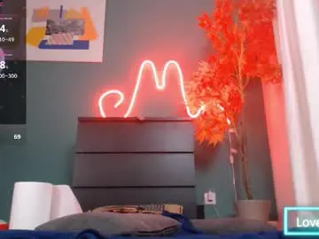 Chaturbate Adult Webcams of moonshard1