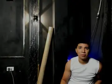 Chaturbate Live Porn of mr_maximo