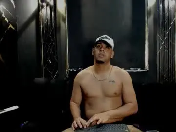 Chaturbate Nude Webcam of mr_maximo