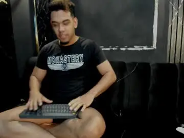 Chaturbate Adult Video Chat of mr_maximo