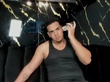 Chaturbate Live Sex Cam of mr_maximo