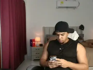 Chaturbate Adult Video Chat of mr_maximo