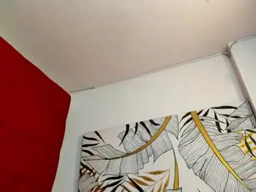 Chaturbate Sex Chat of nicolle_andrea_