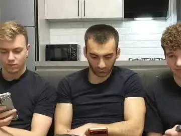 Chaturbate Live Sex Cam of alexxx_d