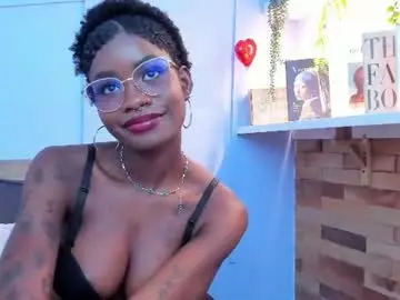 Chaturbate Live Porn of amelia_adms